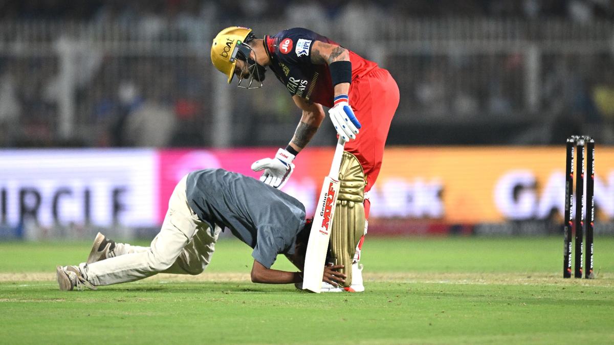 IPL 2025: Pitch invader disrupts KKR vs RCB game